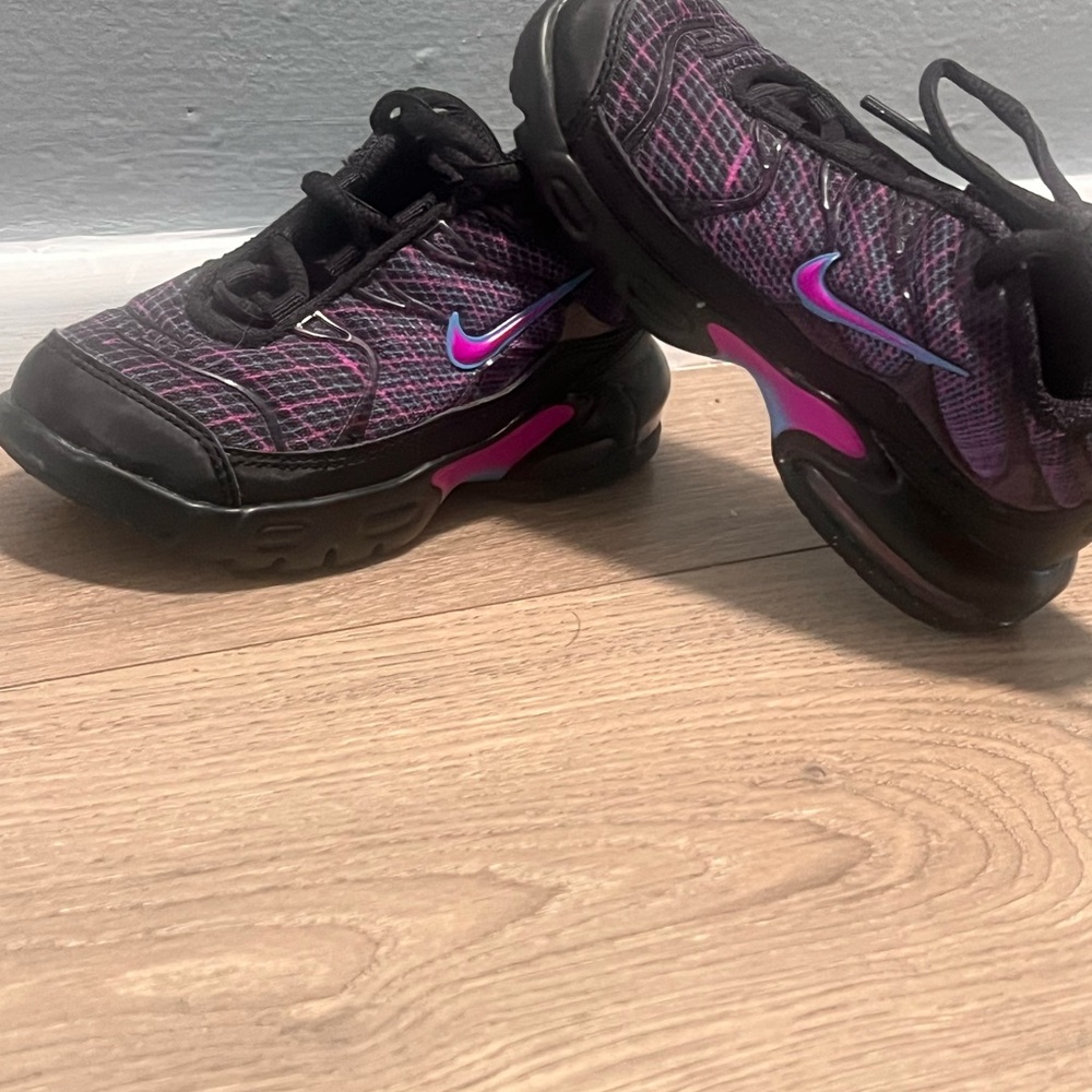 Nike Black and Pink Sneakers with Breathable Mesh